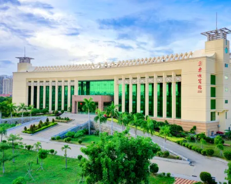 เกสต์เฮาส์เลอตง (สถานีรถไฟความเร็วสูง) โรงแรมในเลอตง