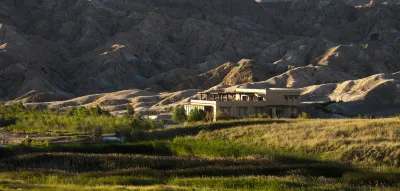 Gebi Qingquan Hotel Hotels near Yulin Grottoes