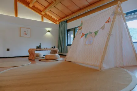 Qingxishan and Homestay Отели рядом с достопримечательностью «Qingxi Ancient City»