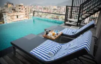Aabas Pokhara by Barahi Hospitality - Infinity Pools