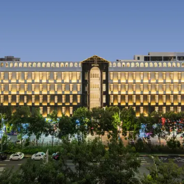 เรวานา โฮเทล เซินเจิ้น โรงแรมใกล้สถานีรถไฟใต้ดิน Pingzhou