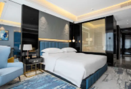 Dongfang Jinchen Hotel