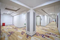 Jincheng Holiday Hotel (Burqin Hedi night market) - Park Yeri