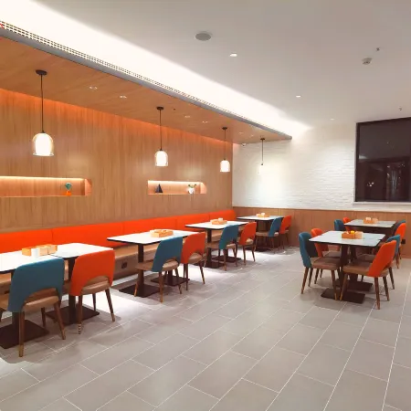HanTing Hotel (Yichuan Dianli Building Hukou Waterfall)