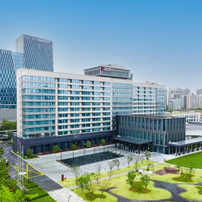 Shanghai Bao Shan Hotel of China Baowu Group Hotels near Yuepu Park