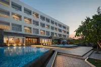 Pollos Hotel & Gallery Rembang - pantai
