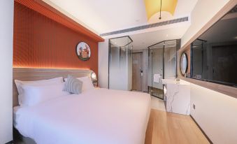 Trip.com Hotel (Jiukeshu Subway Station)