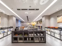 Homeinn Selected Hotel (Kunming Huazhicheng) Hotels near Guandu
