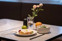 HanTing Hotel (Honghezhou Dongmeng International Expo City) Hotels in Gejiu