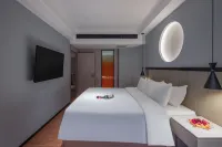 FUNMEE Hotel (Zhijiang Longjin Fengyu Bridge, Huaihua)
