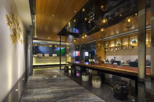 Paco Hotel Gangding Metro Guangzhou-Free Shuttle Bus fir Canton Fair Hotels near Piaget伯爵(Guangzhou Taikoo Hui Boutique)