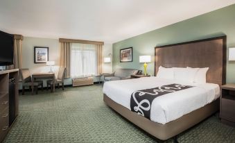 La Quinta Inn & Suites by Wyndham Newport