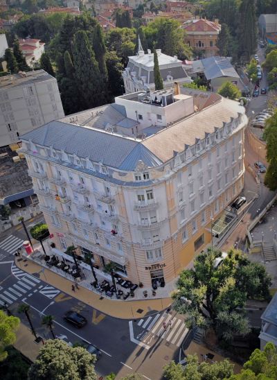 施設外観 ブリストル ホテル オパティアの写真