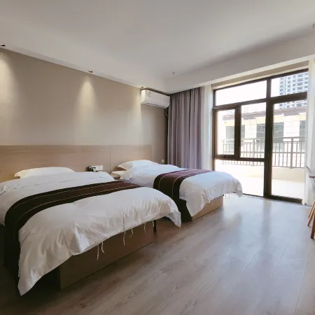 Kaixin.Xincheng Holiday Hotel