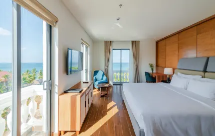 The Tahiti Beach Hotel
