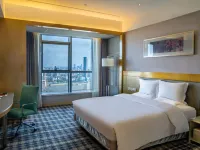 Grand Skylight International Hote Nanchang (Honggutan Bayi Bridge Branch) Hotels near Jiangxi Provincial Museum