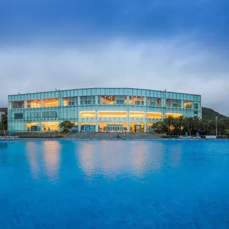 Youjianhai Holiday Apartment (Hailing Island Agile Gold Coast Branch)