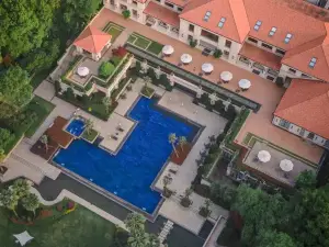 Alberghi Paradiso per Famiglie a West Lake: le opzioni più popolari