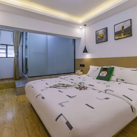 Kaiya Hotel (Kunming Yuantongshan Honghui Hospital Store)