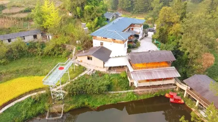 yuguoshanzhuang Отели рядом с достопримечательностью «Huangshui National Forest Park»