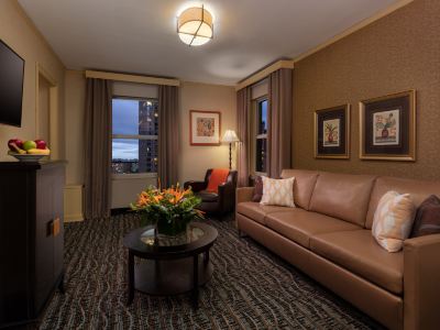 Executive Hotel Pacific