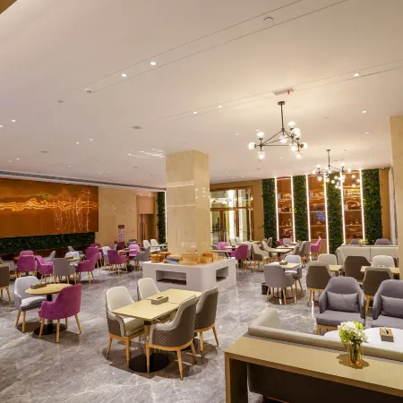 Lavande Hotel Huoshan East Lake Lanting store