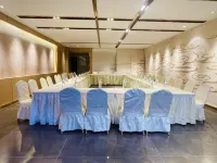 Mazhaga Hot Spring Resort Hotel (Garzi Gesar Wangcheng Branch) Hotels in Garzê County