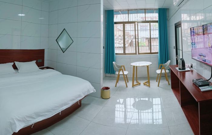 Yijia Hotel