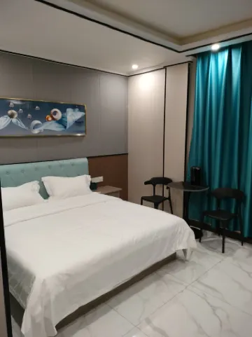 Nanning Yalin Convenience Hotel (Wuxu Airport) Отели рядом с достопримечательностью «Daiwangtan Sceneic Area»