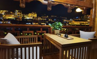 Wenxi Lanyue Homestay (Furong Town Waterfall Branch)