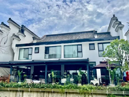 QINXIN BIEYUAN Отели рядом с достопримечательностью «Luofu Mountain»