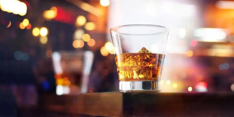 Hotels With Bar