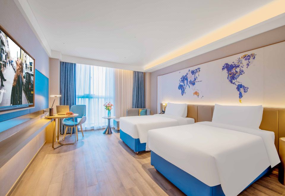 키아리아드 호텔 외관 야경 이미지