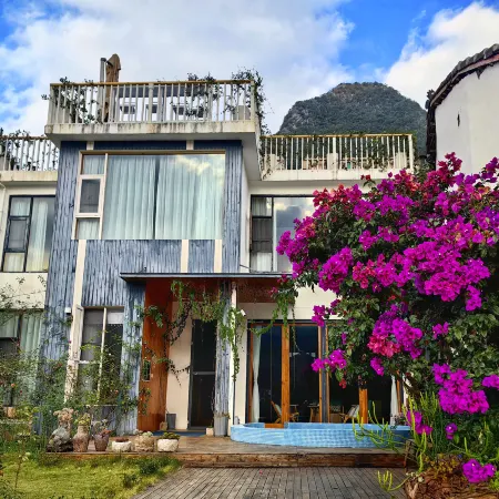 Wanfenglin Moonlight B&B