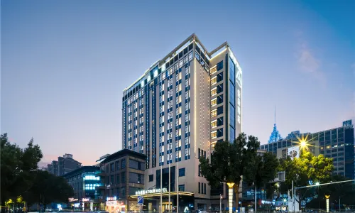 Atour Hotel Changzhou Olympic Sports Center (Universal Dinosaur Park)