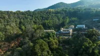 Lancang Wengwa Ancient Village Erhong Inn