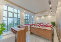 Avari Hotel