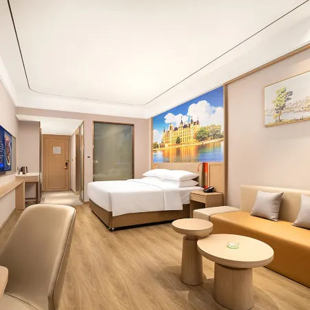 Vienna 3 Best Hotel (Zhumadian Suiping Jinboda Commercial Plaza)