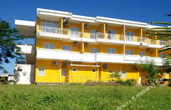 提尼安鑽石酒店