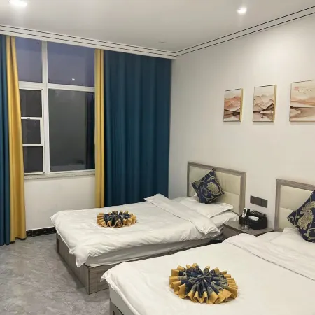Runan Yijia Hotel