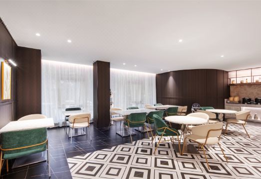 2. 마그노텔 호텔 ..