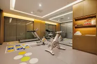 Homeinn Plus Hotel (Aksu Jiefangbei Road Airport) Hotels in Aksu City