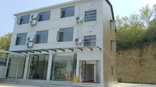 春曉民宿（莫愁村店）