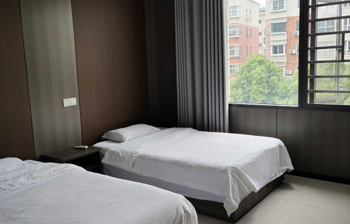 Ruichang Fenghe Business Hotel