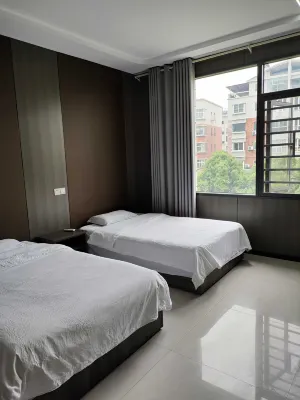 Ruichang Fenghe Business Hotel Hotels in Ruichang