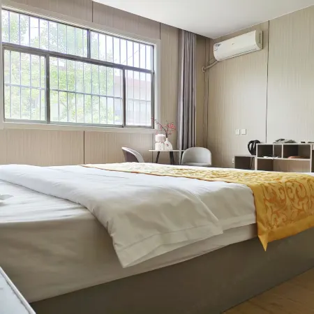 Sishui Senrun Business Hotel