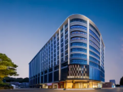 Atour Hotel Yunfu Luoding Taide Tianrun Plaza Hotel di Luoding