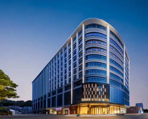Atour Hotel Yunfu Luoding Taide Tianrun Plaza Hotels in der Nähe von Luoding People's Stadium