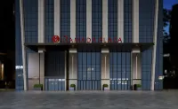 Ramada Plaza by Wyndham Wuhan Hanyang Hotels in der Nähe von Hubei University of Traditional Chinese Medicine