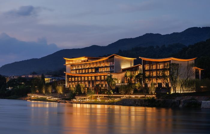 Dongjiang Lake Zixi Rusi Cultural Hotel